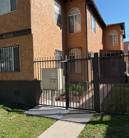 3/4 Leimert Blvd — Photo 7