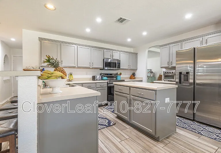 9715 Justice Ln — Photo 16