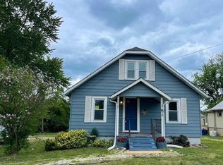 430 W Springfield Rd, Saint Clair, MO 63077