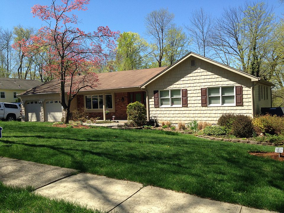 19 Eton Ct