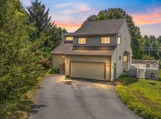 8 Farmall Way, Tewksbury, MA 01876
