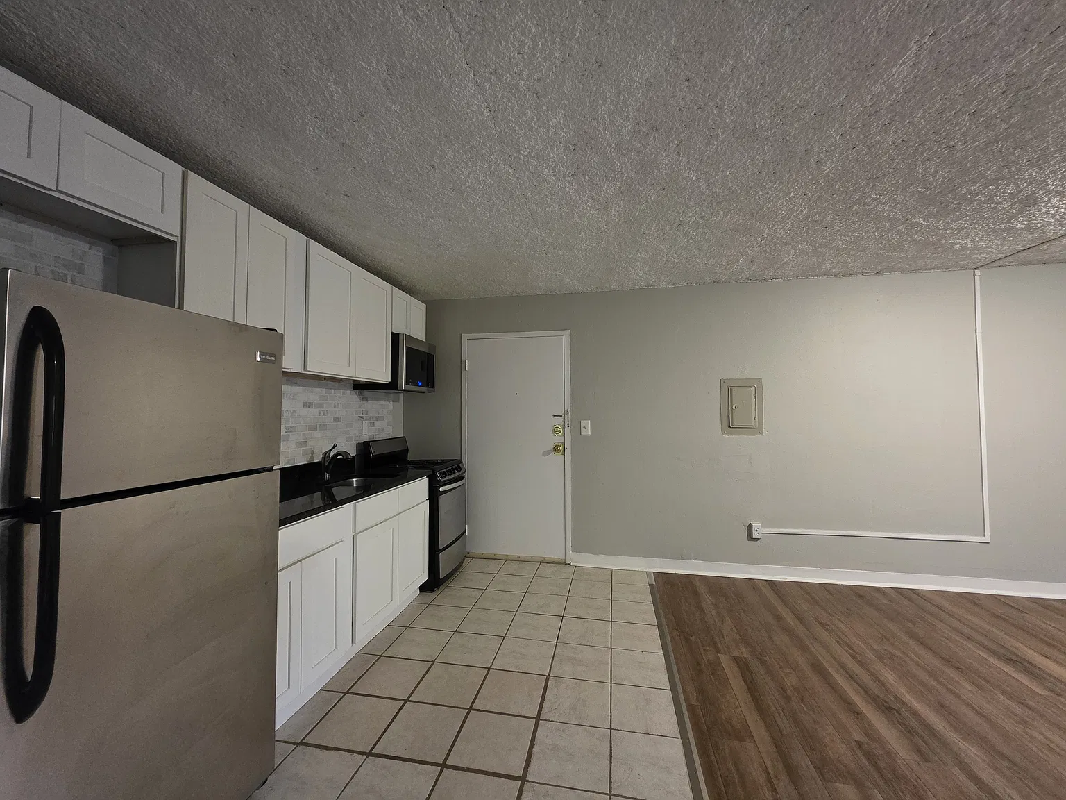 1 bed, $1,425 — Photo 4