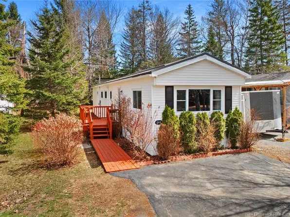 243 Driftwood Loop, Fredericton, NB E3B 7P1