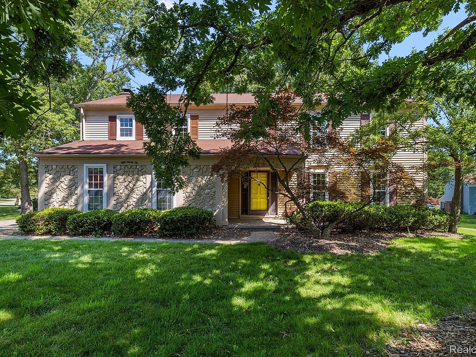 1st image of 5092 Forestdale Dr