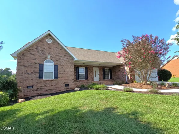 455 Lager Dr, Maryville, TN 37801