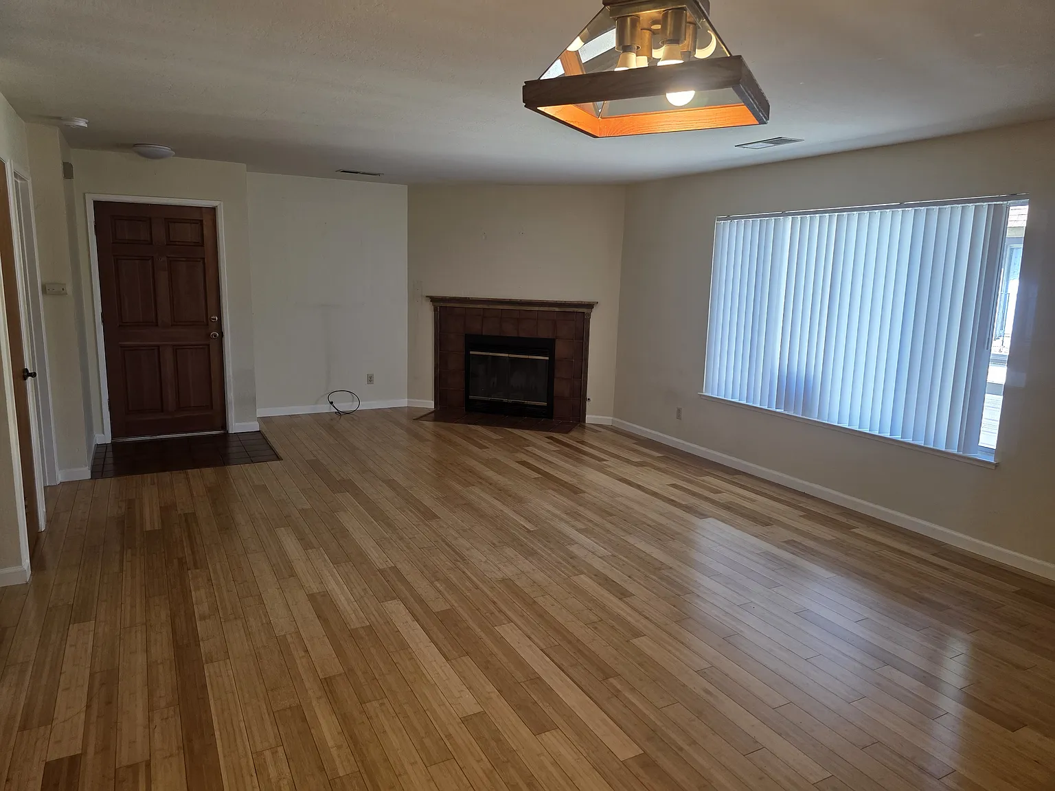 1 bed, 800 sqft, $2,250 — Photo 2