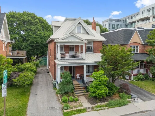 86 4th Ave, Ottawa, ON K1S 2L2