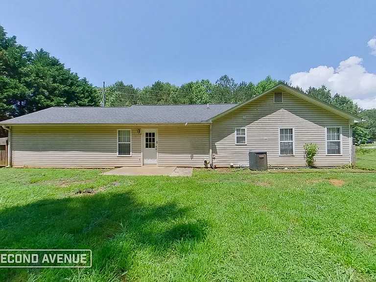 905 Woodwind Dr — Photo 11