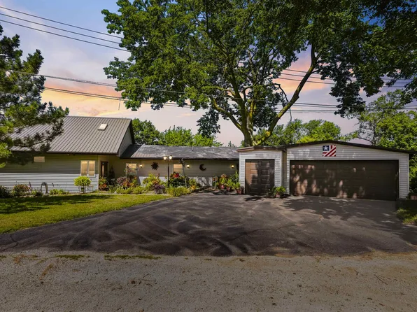 5218 Riverview Circle Drive, Thompson, IL 62185