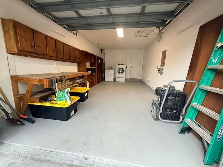 550 SW Natura Ave #550 — Photo 3