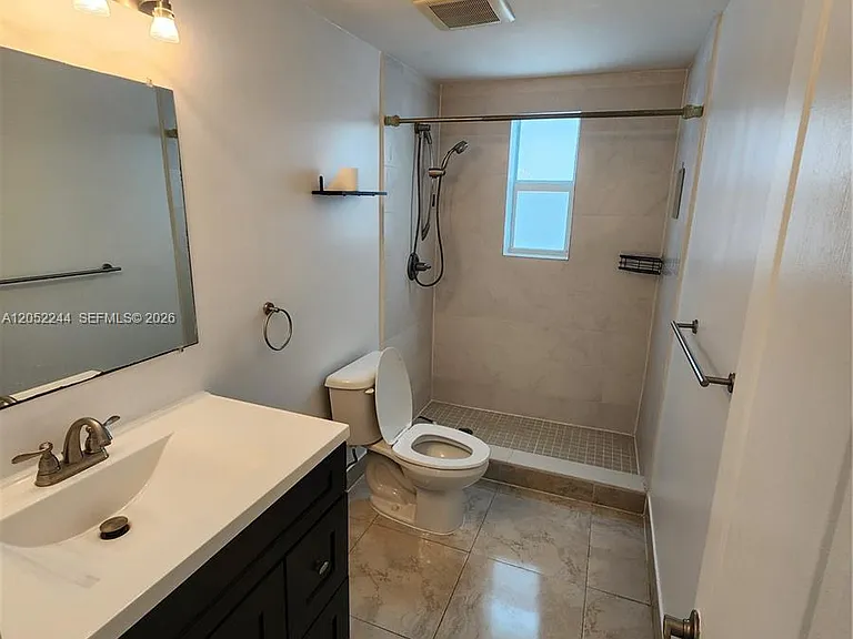 1510 SE Jefferson Ave #5 — Photo 12