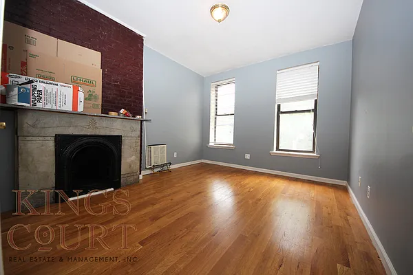 Rented by Kings Court Real Estate | media 27