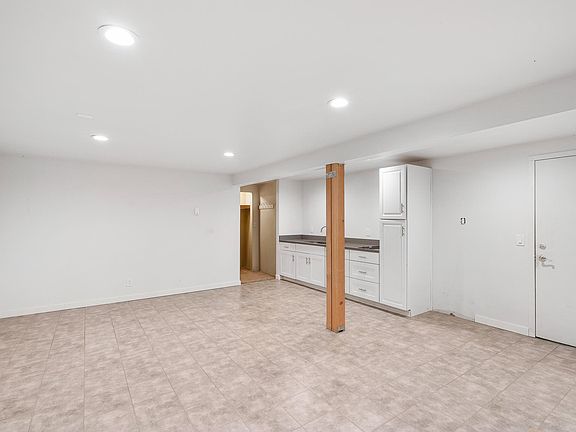 5th image of 221 Hilltop Dr #A