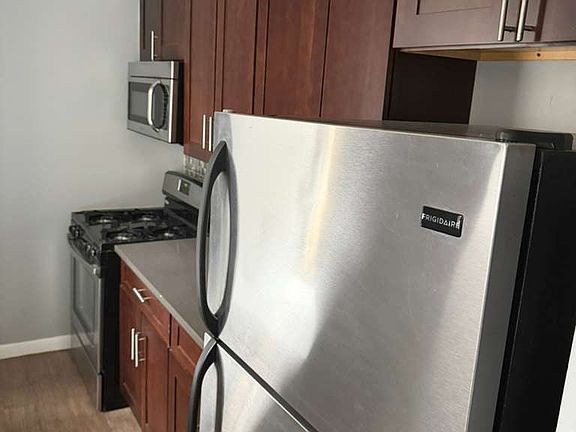 2nd image of 211 W 146th St APT 1A
