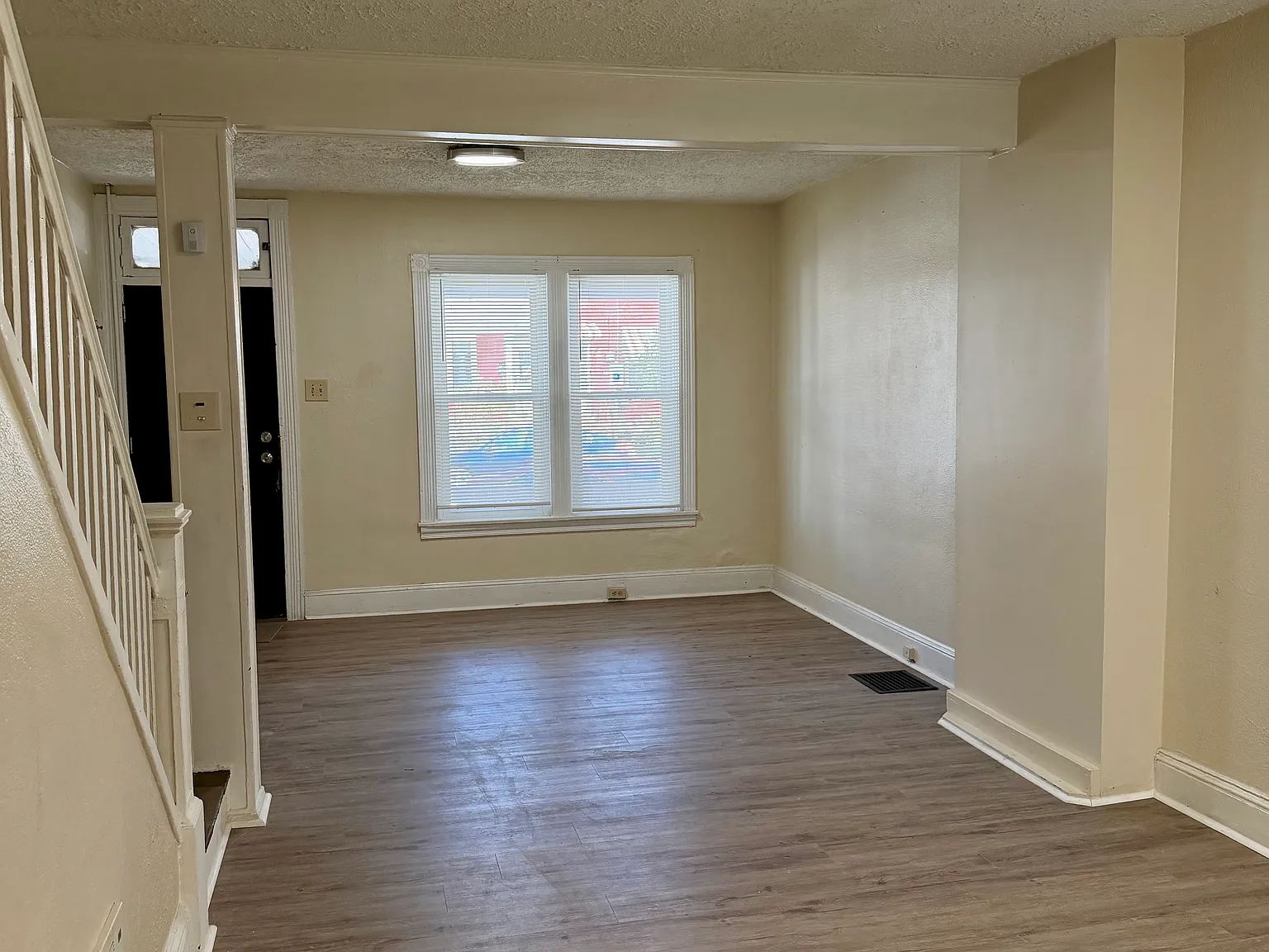 4 bed, 1255 sqft, $1,500 — Photo 4