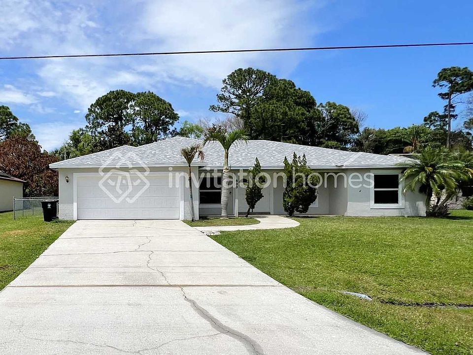 1st image of 833 SE Lansdowne Ave