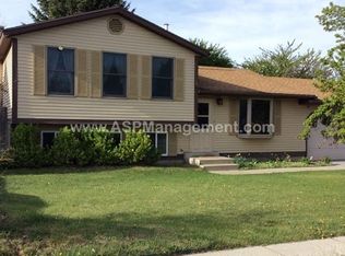 2074 E Newcastle Dr, Sandy, UT 84093