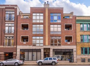 1475 W Irving Park Rd APT 2W, Chicago, IL 60613