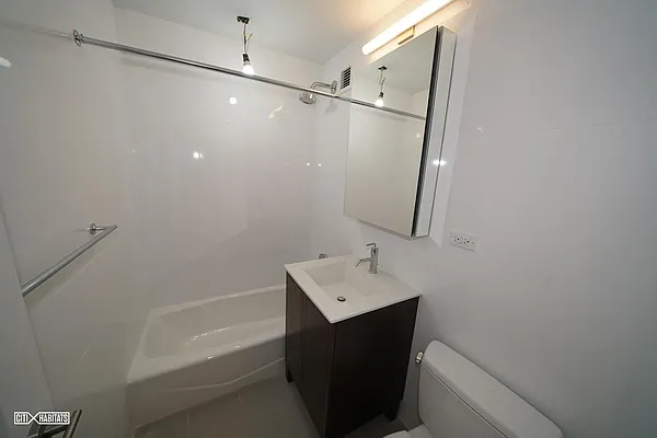 Rented by Citi Habitats | media 33