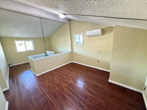 10080 Pyrite Ave, Hesperia, CA 92345