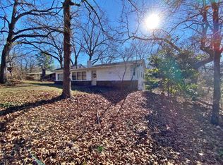 1181 Spring Creek Rd, Locust Grove, OK 74352