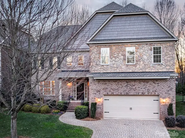 5430 Open Book Ln, Charlotte, NC 28270