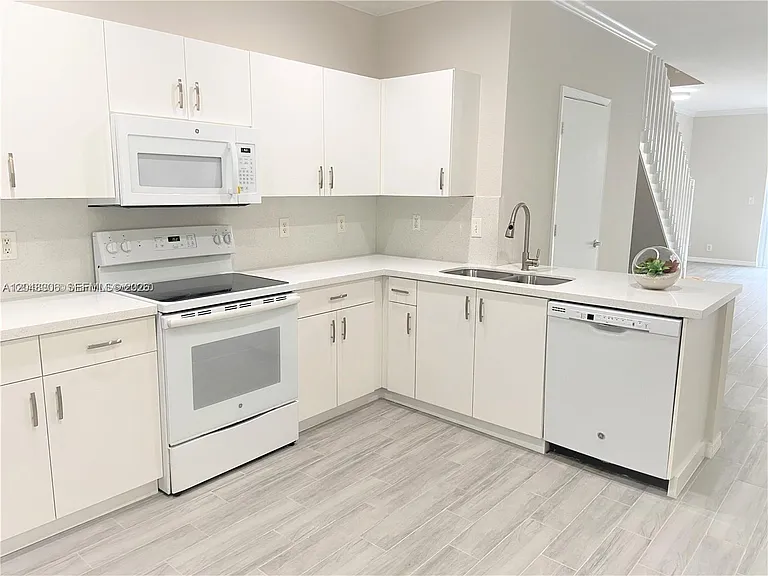 2174 Ensenada Ter — Photo 3