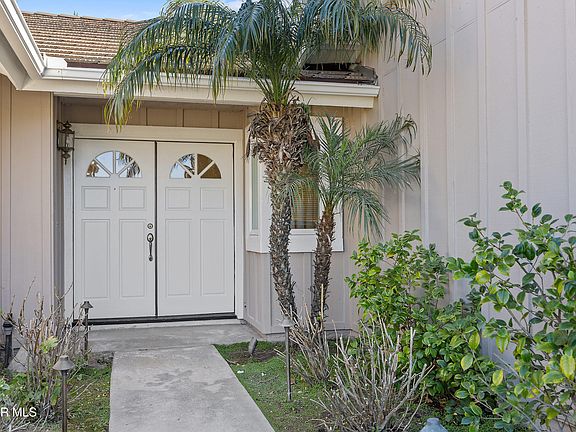 2nd image of 32 Herringbone Ct