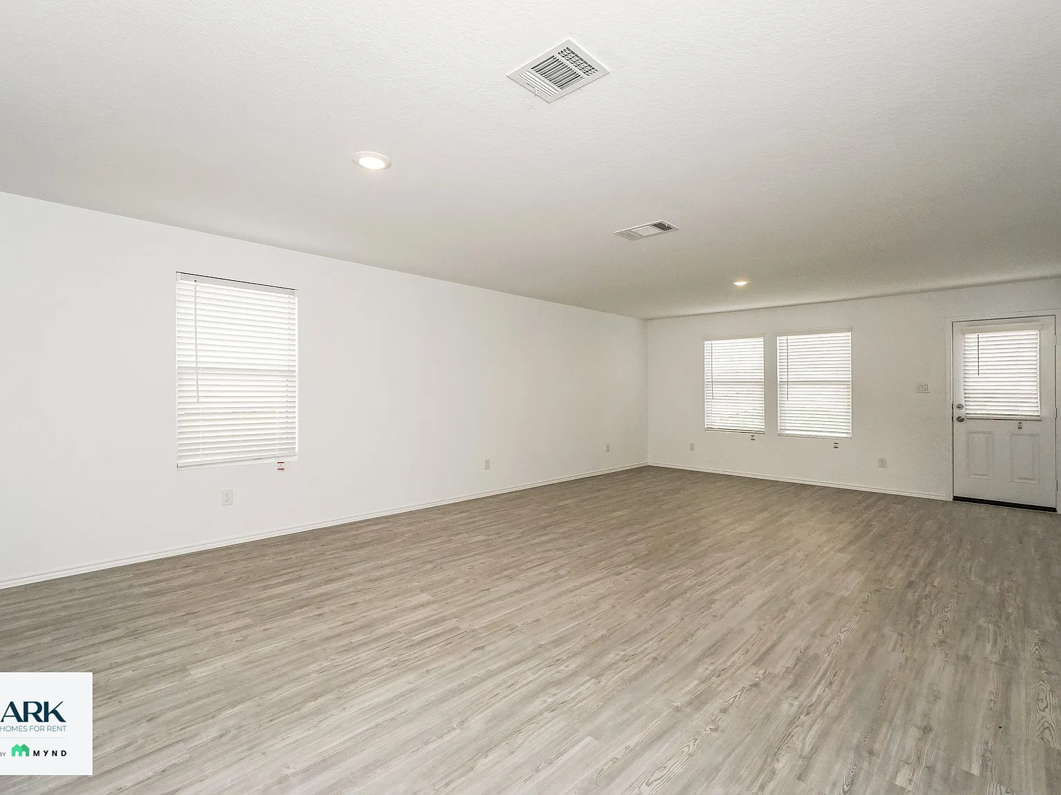 3 bed, 2.0 bath, 1474 sqft, $1,775 — Photo 3