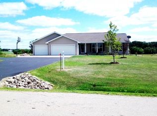7567 Hilbert Rd, Sobieski, WI 54171
