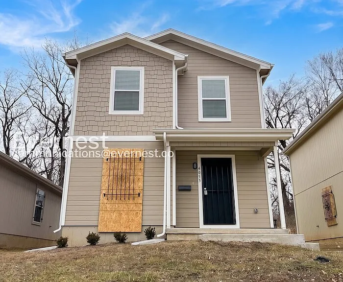 4033 Highland Ave — Photo 1