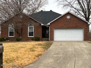 4815 Red Dawn Dr, Louisville, KY 40216