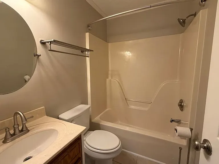 193 Amelia Dr W — Photo 22