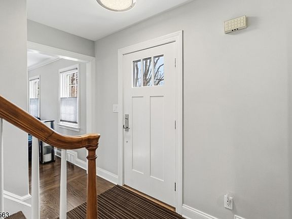 3rd image of 119 Wellington Ave