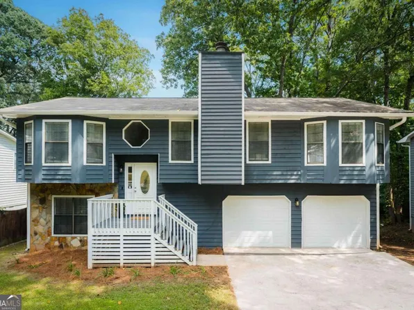 709 Pepperwood Trl, Stone Mountain, GA 30087