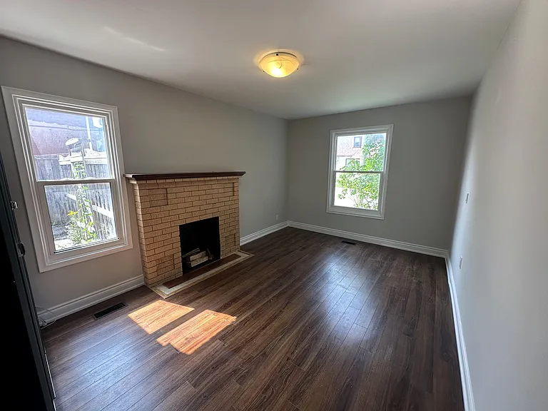 21 Maple St #1 — Photo 15