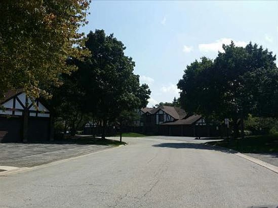 2nd image of 1655 Dover Ct APT C