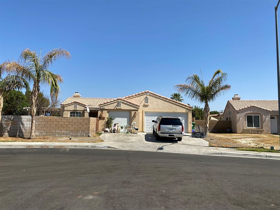 1st image of 45468 Bluefan Dr