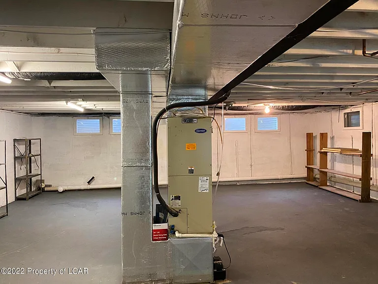 317 Highland Ave — Photo 14