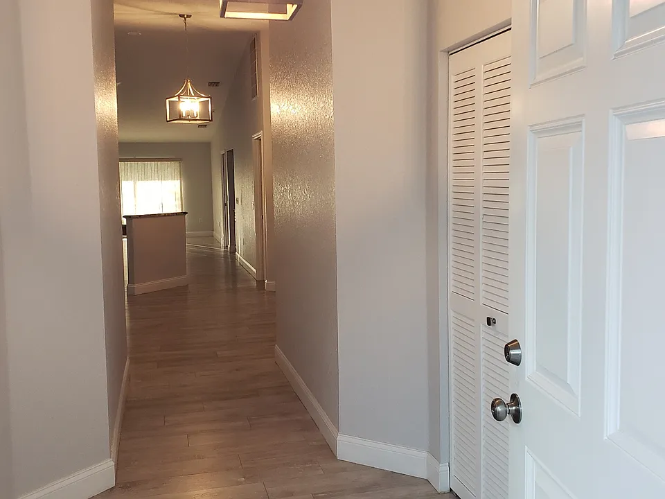 A large front entry way and closet
