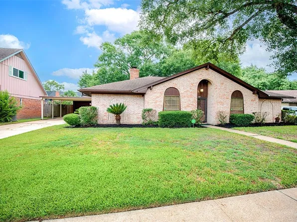 2207 N Memorial Court, Pasadena, TX 77502