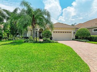 7233 Lake Forest Gln, Lakewood Ranch, FL 34202
