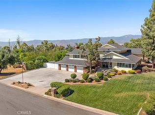 30746 E Sunset Dr S, Redlands, CA 92373