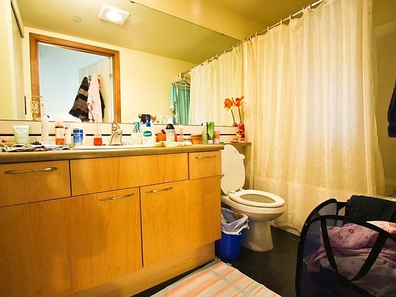 5th image of 12334 31st Ave NE APT 610