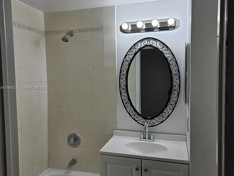 751 SW 148th Ave #1012 — Photo 4