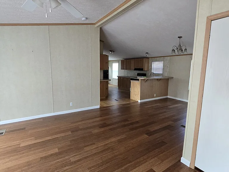 John Hazel Dr — Photo 10