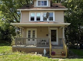 1012 Kling St, Akron, OH 44301