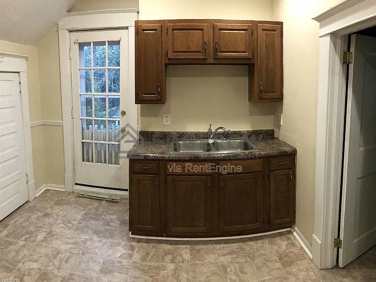 939 Tamarack Ave NW #2 — Photo 2