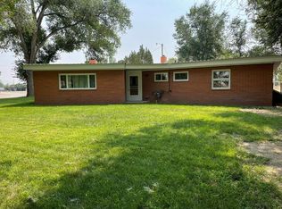 868 McKinley Ave, Lovell, WY 82431