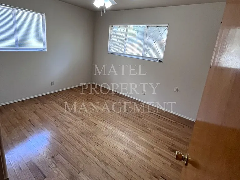 1701 Linwood Dr — Photo 9